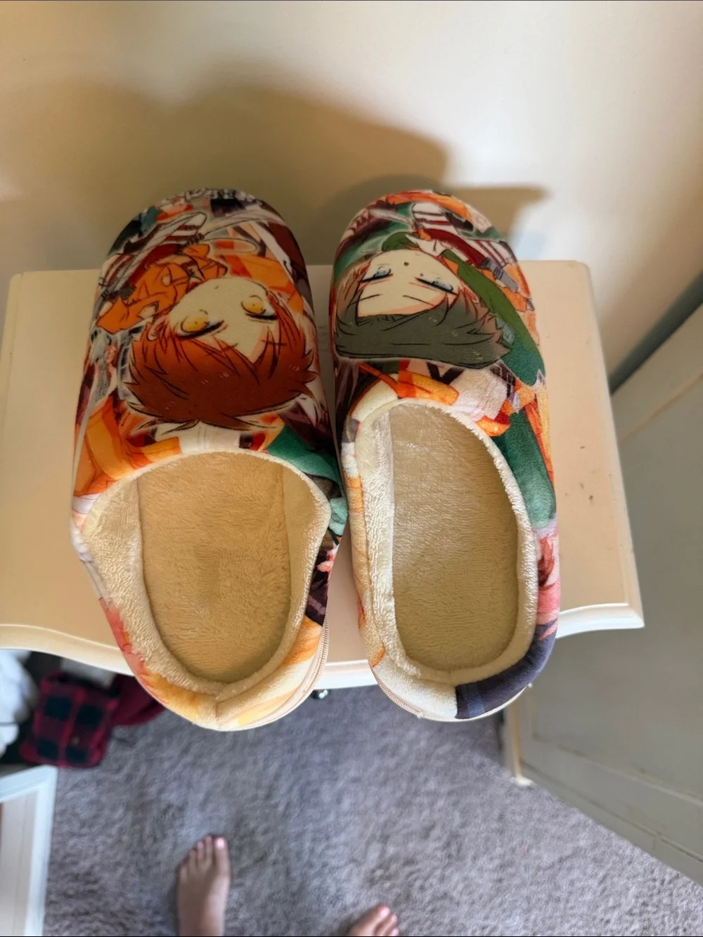 Anime Print One-Piece Slip-On Shoes/slippers in Orange and Green